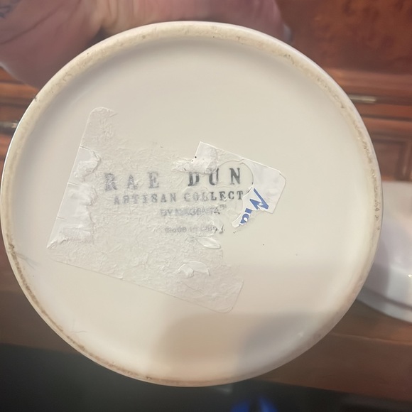 Authentic Rae Dunn “things” container. EUC - Picture 3 of 3